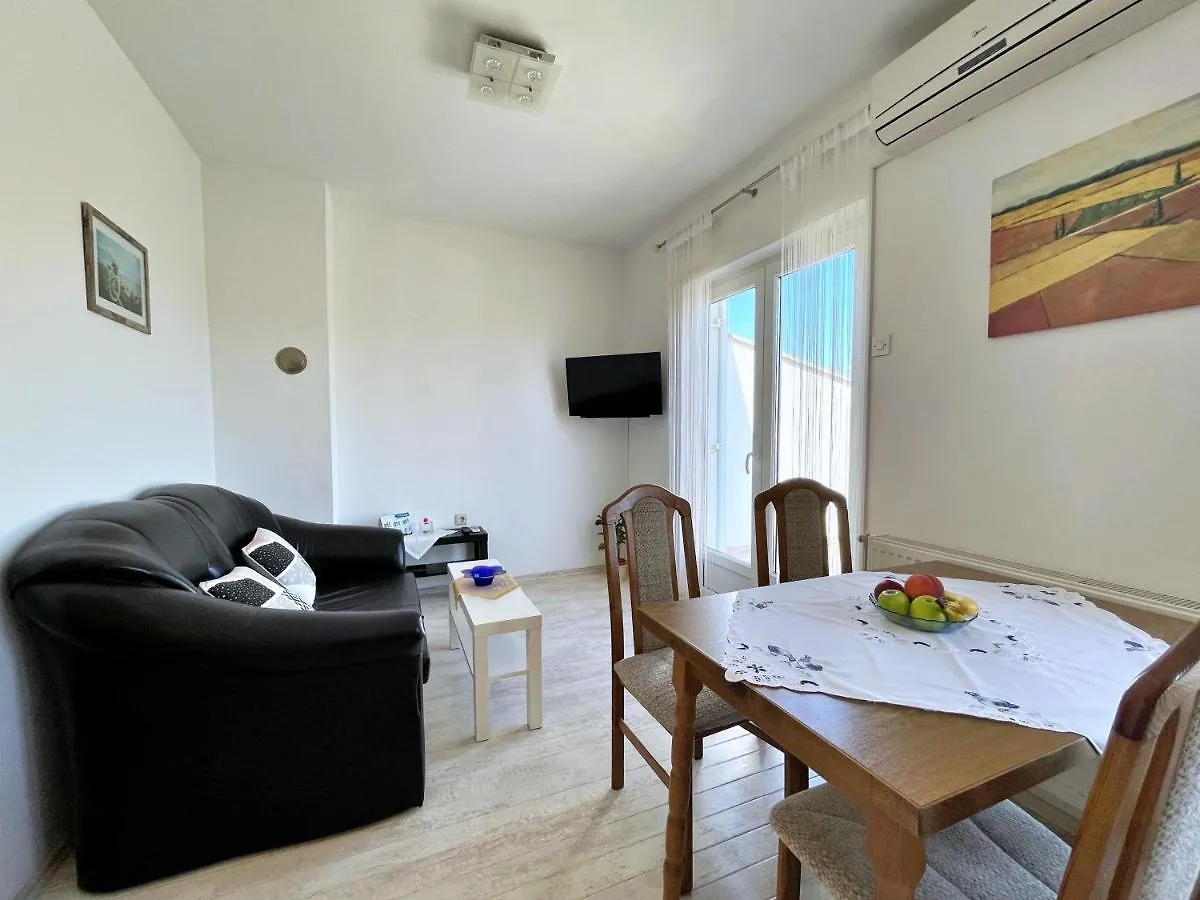 Apartments Bohovic Silo