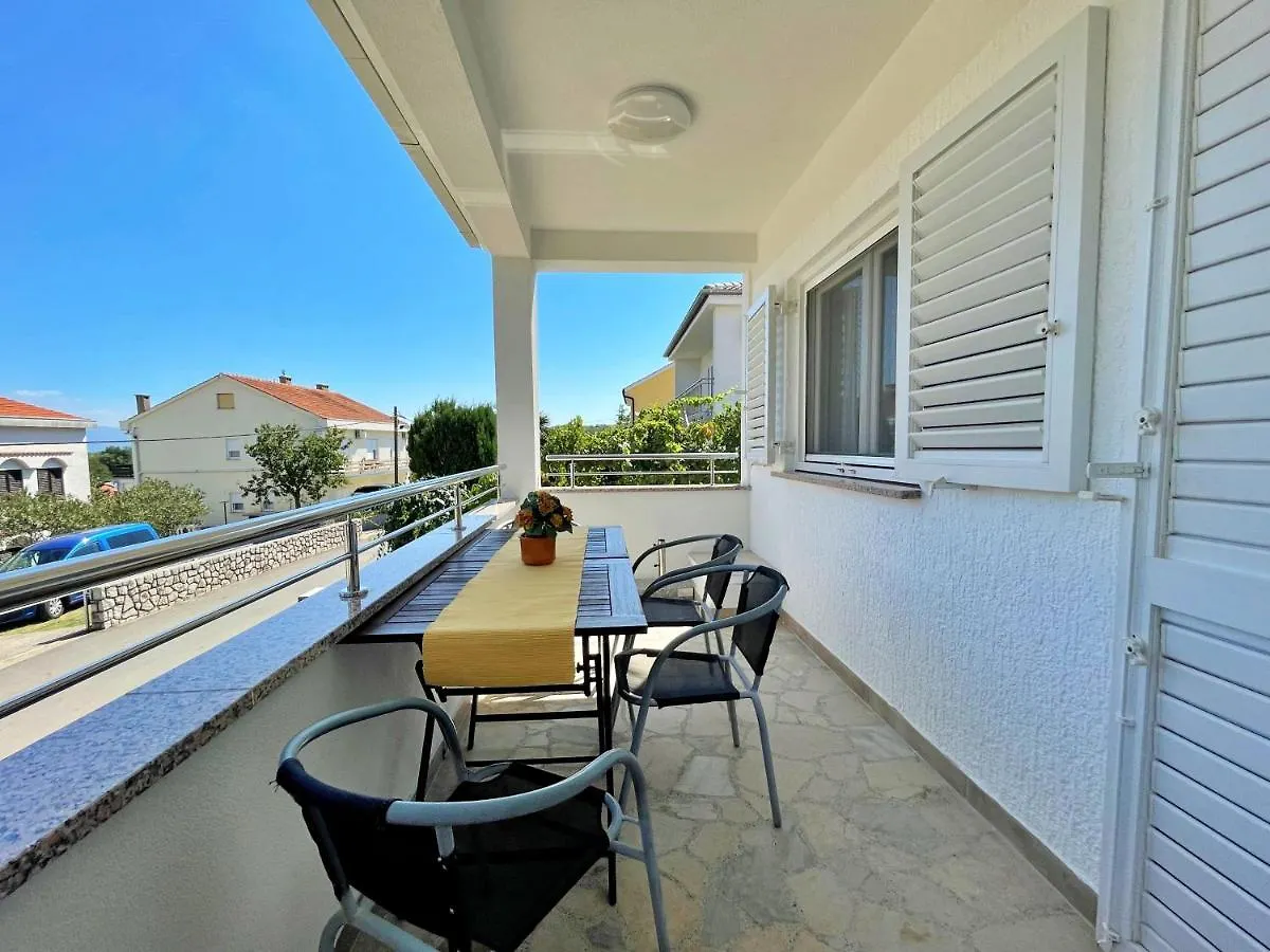 Apartments Bohovic Silo  0*, Silo (Krk) Croatia